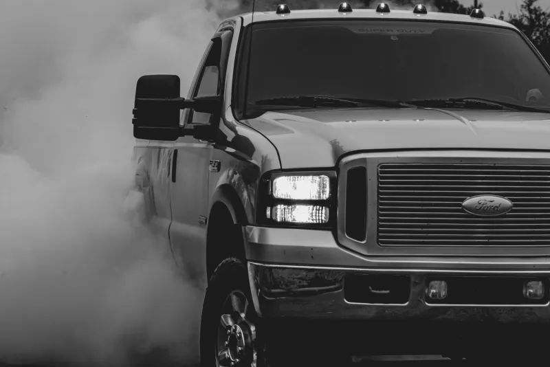 Diesel or Gas? Cutting Through the Noise on America's Biggest Truck Powertrain Debate